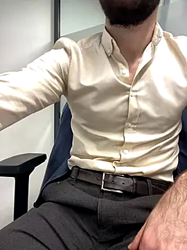 speddy34 online show from December 2025 07:28:02 AM