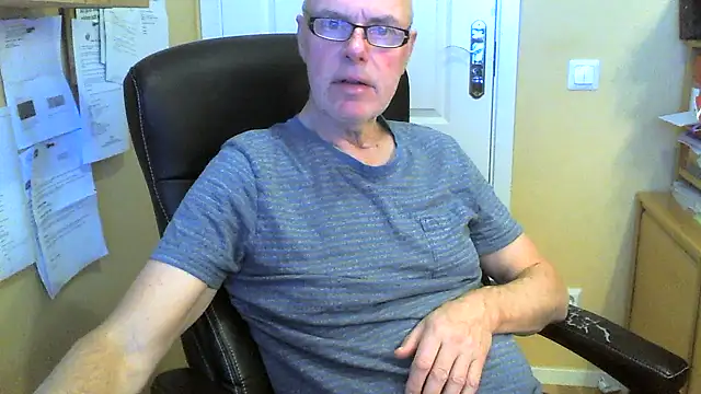 Snapshot of Klipparn chatting on January 2026 09:13:01 AM Klipparn online show from January 2026 09:13:01 AM