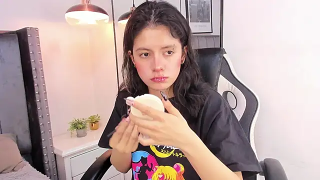 Snapshot of Miyu_Komori chatting on February 2026 12:45:02 PM Miyu Komori online show from February 2026 12:45:02 PM