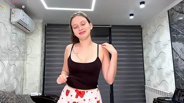 CharlynDini online show from November 2025 03:45:02 PM