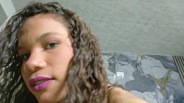 AngelineJolie online show from September 2025 07:04:01 PM