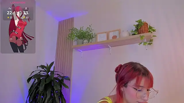 Cristalfoxy  online show from February 2026 07:31:02 PM