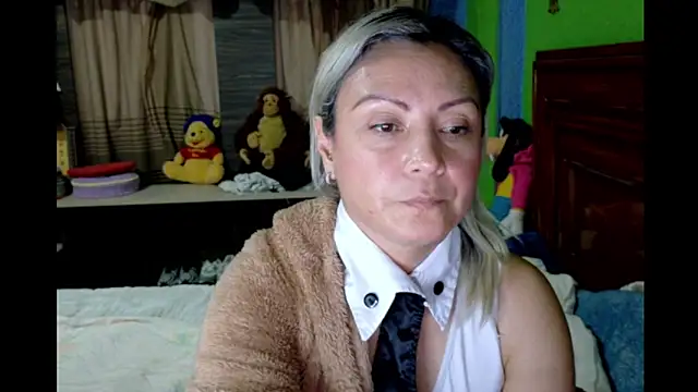  Charlize theron  online show from February 2026 11:14:01 PM