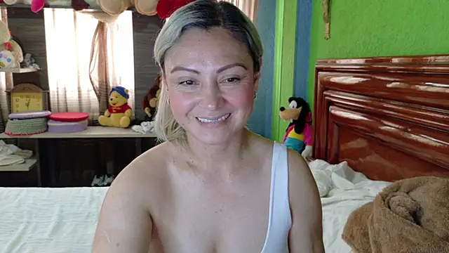  Charlize theron  online show from March 2026 07:06:02 PM