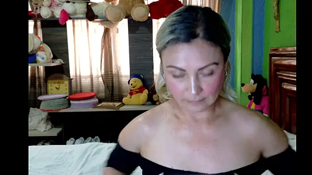  Charlize theron  online show from March 2026 08:21:02 PM