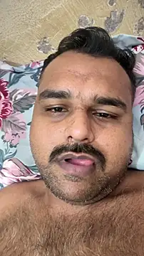 Snapshot of hahaha1319 chatting on November 2025 12:32:01 AM hahaha1319 online show from November 2025 12:32:01 AM