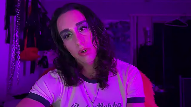 xoFrankie online show from October 2025 05:48:02 AM