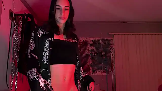 xoFrankie online show from March 2026 05:08:02 AM