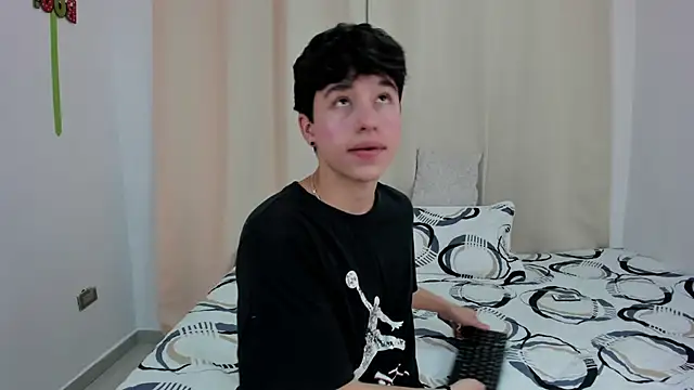 mrhot night online show from November 2025 11:21:02 PM