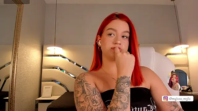 Snapshot of Julieth_Rojas chatting on September 2025 04:12:01 AM Julieth Rojas online show from September 2025 04:12:01 AM