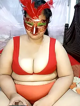 Tanisha-Chy online show from October 2025 04:42:01 PM