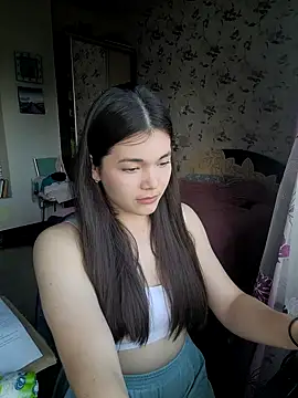 Snapshot of Albi_Glow chatting on September 2025 11:00:01 AM Albi Glow online show from September 2025 11:00:01 AM