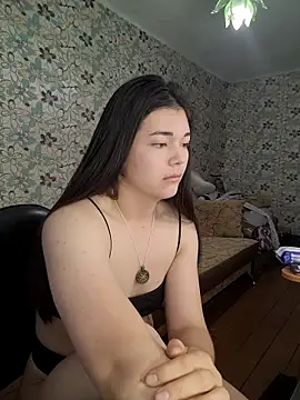 Snapshot of Albi_Glow chatting on September 2025 02:48:02 AM Albi Glow online show from September 2025 02:48:02 AM