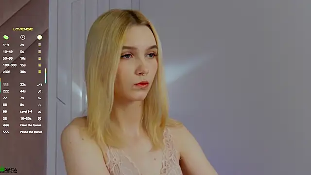 SaraHearts online show from October 2025 01:36:02 AM