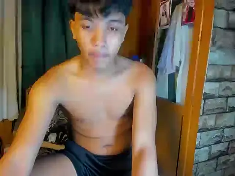 chris hot asian loverboy online show from July 2026 04:32:02 PM