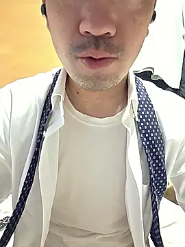 Snapshot of erosuke9 chatting on April 2026 09:13:01 PM erosuke9 online show from April 2026 09:13:01 PM
