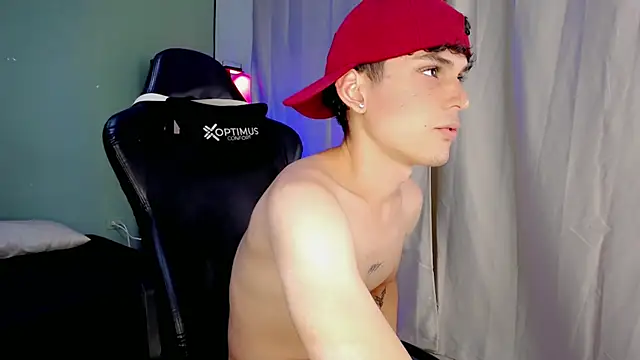 dilan hott  online show from November 2025 08:51:01 PM