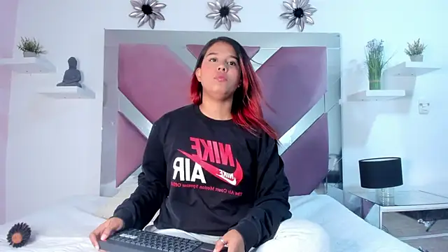 Snapshot of Meegan_Doll chatting on October 2025 01:37:01 PM Meegan Doll online show from October 2025 01:37:01 PM