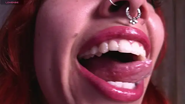 bri von dhara   online show from November 2025 05:28:02 PM