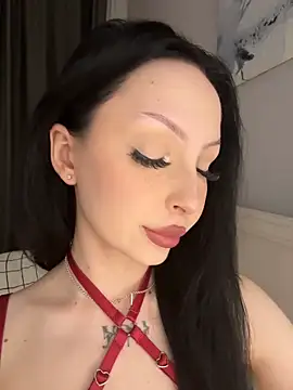 Snapshot of Lina_Thornton_ chatting on May 2026 06:49:02 PM Lina Thornton online show from May 2026 06:49:02 PM