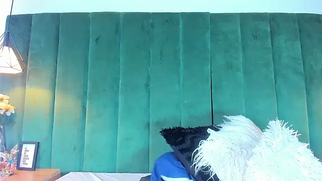 kittyy milk 001 online show from September 2025 08:14:01 PM