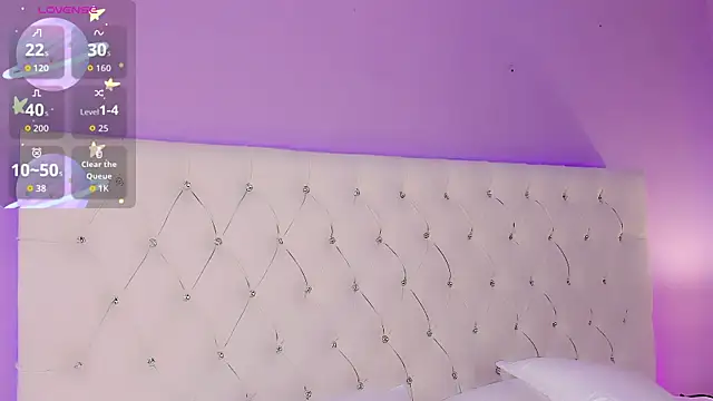 DaniielaV online show from February 2026 01:12:02 PM