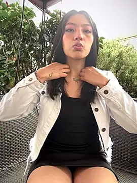 KloePink  online show from September 2025 02:00:01 PM