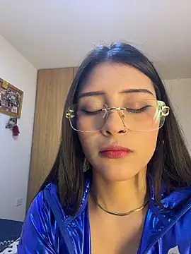 CatadeLuca online show from October 2025 01:12:01 PM