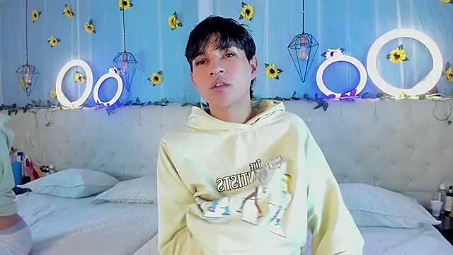 AleAurarashi online show from November 2025 01:44:01 AM