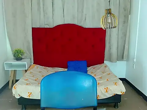 Snapshot of luisa__torres chatting on September 2025 03:10:02 AM luisa torres online show from September 2025 03:10:02 AM