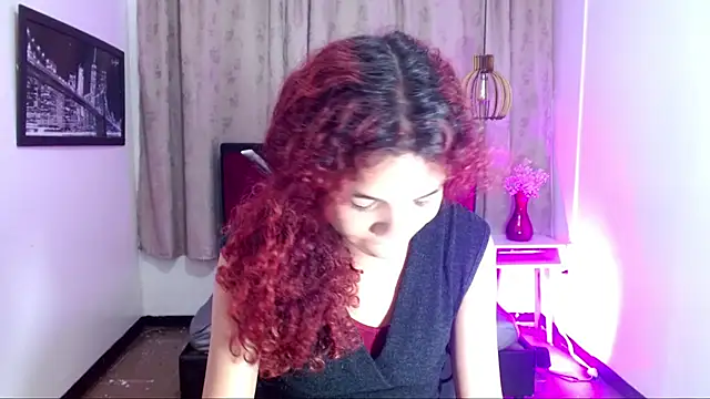 Snapshot of luisa__torres chatting on June 2026 03:17:01 AM luisa torres online show from June 2026 03:17:01 AM