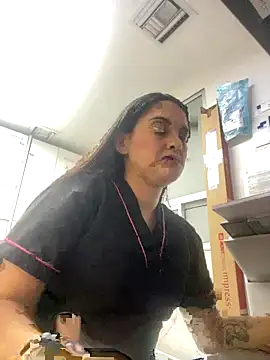 marianm29 online show from November 2025 12:49:01 PM