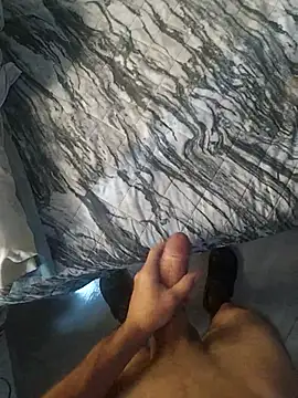 Dani3l17  online show from September 2025 09:15:01 PM