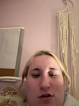 Snapshot of imawhorenslut19 chatting on April 2026 03:34:01 AM imawhorenslut19 online show from April 2026 03:34:01 AM