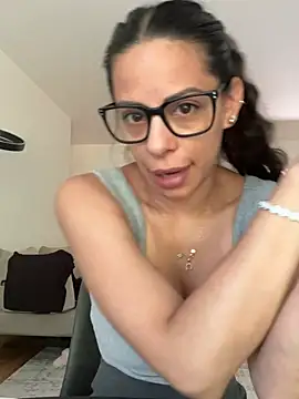 Snapshot of Teparolaverga1990 chatting on June 2026 05:12:01 AM Teparolaverga1990 online show from June 2026 05:12:01 AM