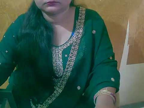 Snapshot of Saniya_K chatting on September 2025 05:21:01 AM Saniya K online show from September 2025 05:21:01 AM