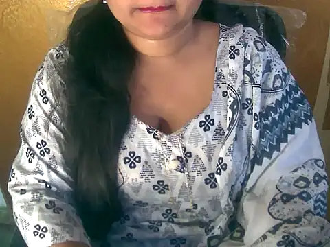 Snapshot of Saniya_K chatting on October 2025 07:19:02 AM Saniya K online show from October 2025 07:19:02 AM