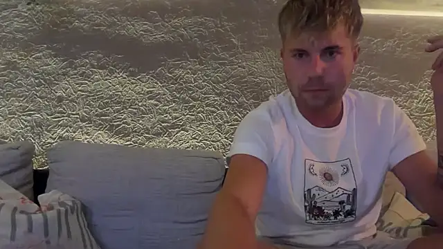 Snapshot of RioBlaze chatting on September 2025 07:58:02 PM RioBlaze online show from September 2025 07:58:02 PM