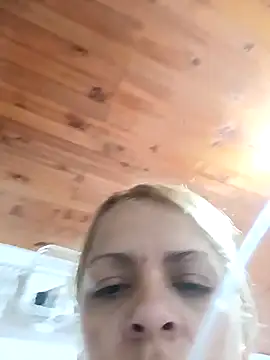 Alanna Grays online show from November 2025 04:00:01 PM