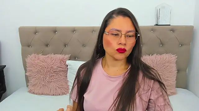 Isbettyche online show from March 2026 09:38:02 PM