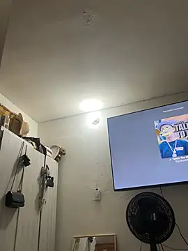 skullvalu online show from April 2026 10:45:01 PM