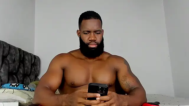 Snapshot of james_musclebbc chatting on January 2026 12:26:02 AM james musclebbc online show from January 2026 12:26:02 AM