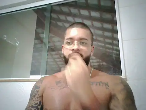 Snapshot of Mitt1993b chatting on July 2026 08:22:02 PM Mitt1993b online show from July 2026 08:22:02 PM
