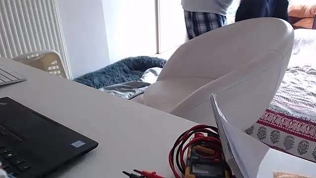 knodli online show from October 2025 09:19:01 AM