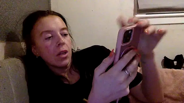 Bellababexox  online show from April 2026 10:48:02 PM