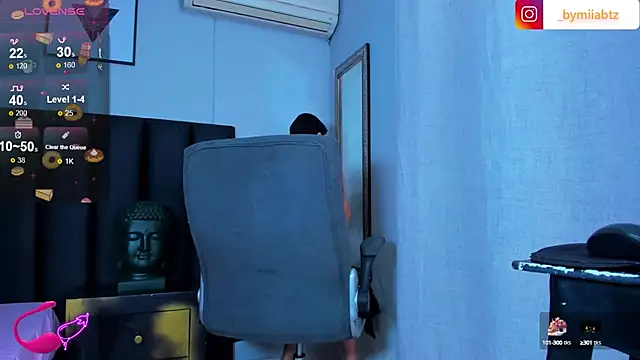 miIa bratz online show from October 2025 09:48:02 PM