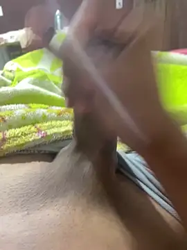 Snapshot of marcqueim chatting on November 2025 03:49:02 AM marcqueim online show from November 2025 03:49:02 AM