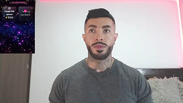 andrea de lucaa online show from March 2026 02:49:01 AM