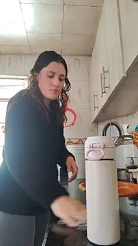 lindasyt online show from November 2025 07:03:01 PM