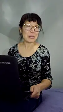 Snapshot of LeemaBean chatting on October 2025 06:06:02 PM LeemaBean online show from October 2025 06:06:02 PM